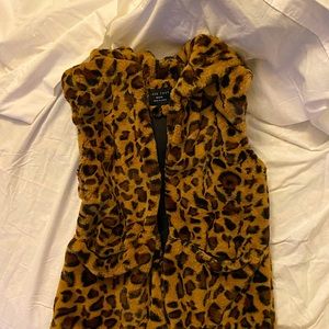 Love Tree cheetah print vest.